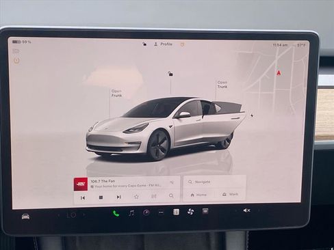 Used 2023 Tesla Model 3 Standard Range image 9