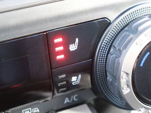 Used 2024 Toyota Tacoma TRD Sport image 21