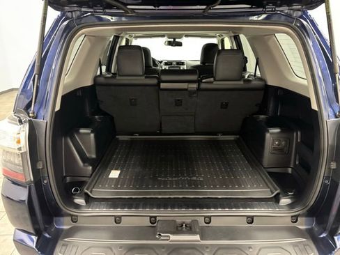 Used 2019 Toyota 4Runner SR5 Premium AWD/4WD image 8