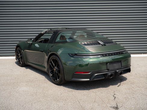 Certified 2026 Porsche 911 Targa 4 GTS AWD/4WD image 3