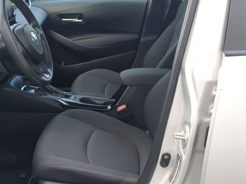 Used 2020 Toyota Corolla LE image 22
