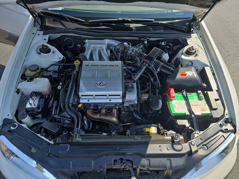 Used 1998 Lexus ES 330 image 32