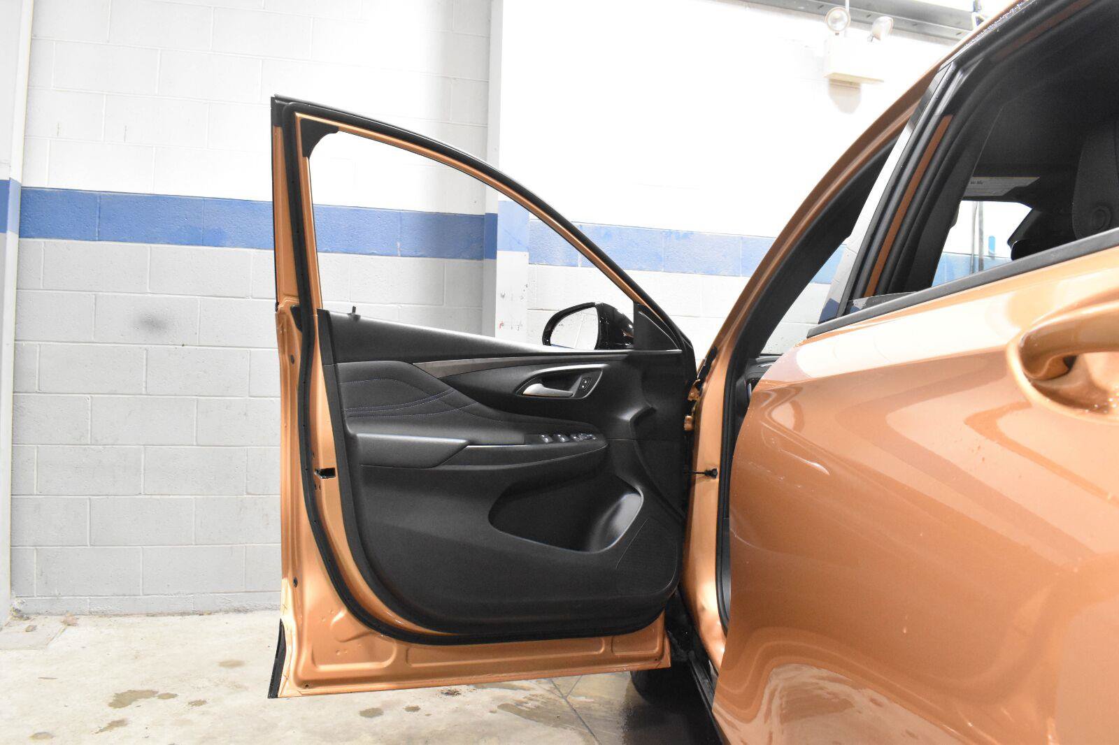 Used 2024 Buick Envista Sport Touring FWD image 9