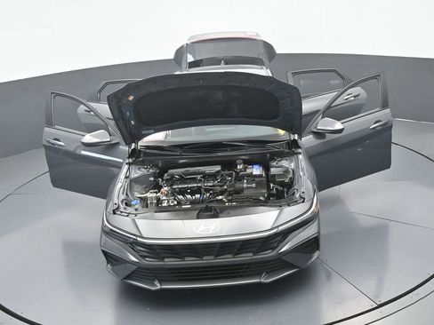 Used 2024 Hyundai Elantra SEL FWD image 67
