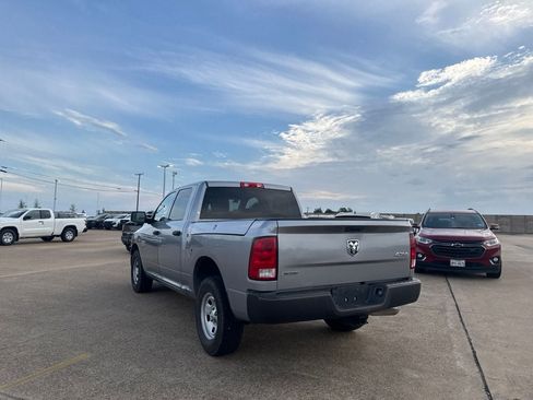 Used 2020 RAM 1500 4x4 Crew Cab Classic image 17