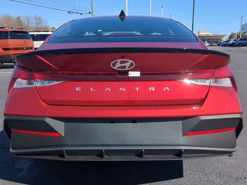 Certified 2025 Hyundai Elantra Sport image 5