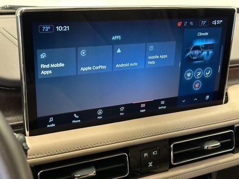 Used 2022 Lincoln Nautilus Reserve w/ Luxury Package AWD/4WD image 19