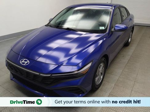Used 2024 Hyundai Elantra SE FWD image 1