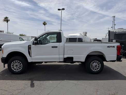 Used 2024 Ford F250 XL AWD/4WD image 5