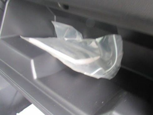 Used 2025 Chevrolet Traverse LT FWD image 17