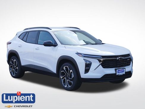New 2026 Chevrolet Trax RS w/ Driver Confidence Package FWD image 1