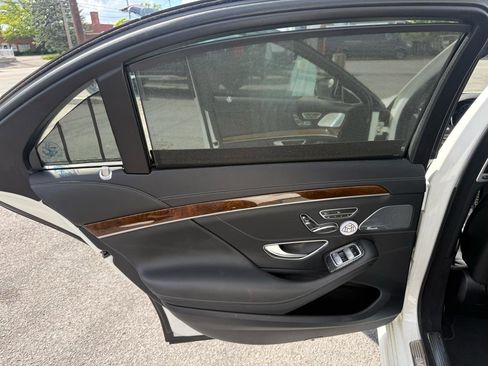 Used 2015 Mercedes-Benz S 550 4MATIC Sedan image 19