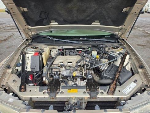 Used 1999 Buick Century Limited FWD image 28