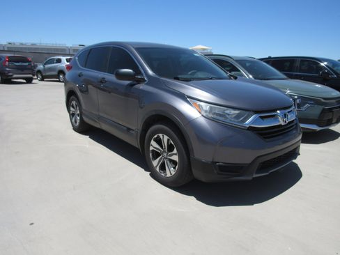 Used 2018 Honda CR-V LX image 2