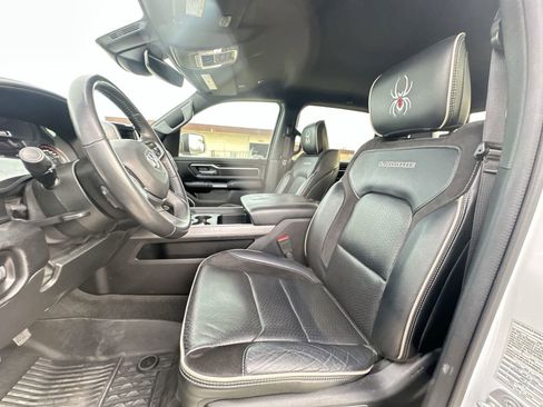 Used 2022 RAM 1500 Laramie w/ Sport Appearance Package AWD/4WD image 19