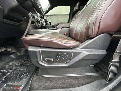 Used 2017 Ford F250 Platinum w/ Platinum Ultimate Package image 18