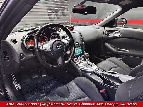 Used 2020 Nissan 370Z Coupe RWD image 9
