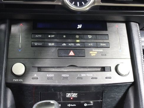 Used 2019 Lexus RC 350 image 22