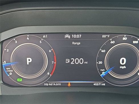 Used 2023 Volkswagen Atlas Cross Sport SE w/ Panoramic Sunroof Package FWD image 25