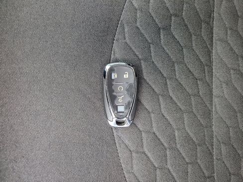 Used 2018 Chevrolet Equinox LT FWD image 32