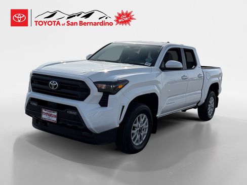Certified 2026 Toyota Tacoma SR5 AWD/4WD image 1