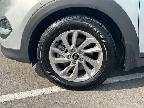 Used 2017 Hyundai Tucson SE w/ SE Popular Package 02 FWD image 10