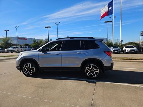 Used 2023 Honda Passport Elite image 8