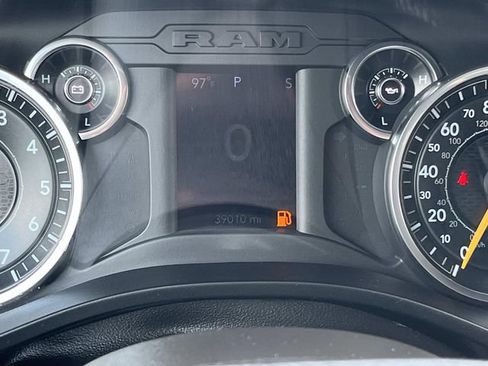 Used 2022 RAM 1500 Big Horn AWD/4WD image 36