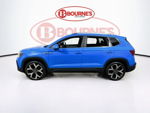 Used 2023 Volkswagen Taos SEL AWD/4WD image 9