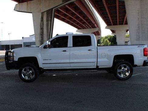 Used 2016 Chevrolet Silverado 2500 LTZ w/ Duramax Plus Package AWD/4WD image 5