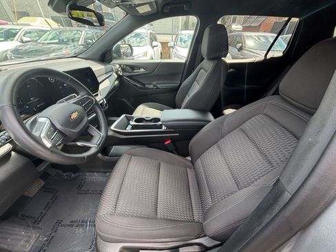 Used 2025 Chevrolet Equinox LT FWD image 28