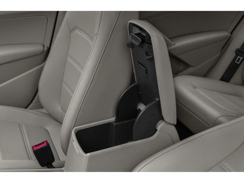 Used 2019 Volkswagen Passat 2.0T Wolfsburg FWD image 15