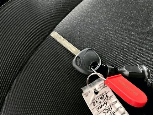 Used 2017 Kia Soul + image 9