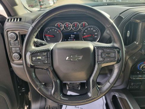 Used 2020 Chevrolet Silverado 1500 LT Trail Boss AWD/4WD image 17