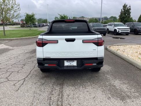 Used 2024 Hyundai Santa Cruz SEL AWD/4WD image 6