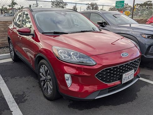 Used 2020 Ford Escape Titanium w/ Titanium Premium Package 2.0 image 23