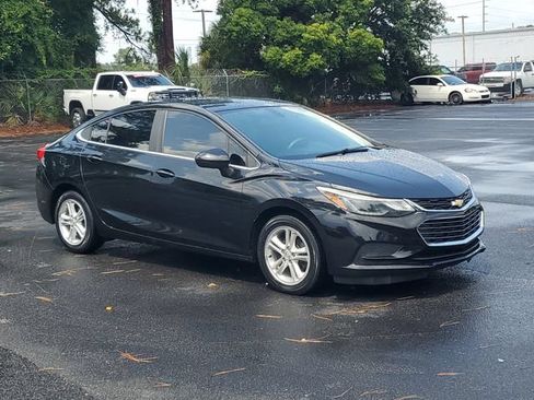 Certified 2017 Chevrolet Cruze LT w/ Convenience Package FWD image 32