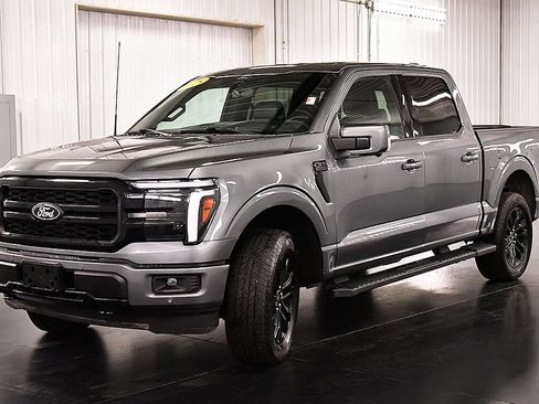 Used 2025 Ford F150 Lariat w/ Equipment Group 502A High AWD/4WD image 3