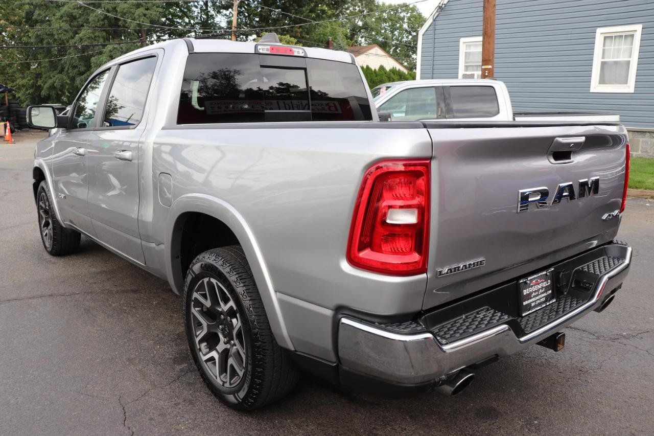 Used 2025 RAM 1500 Laramie AWD/4WD image 3