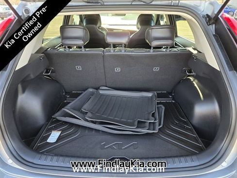 Certified 2025 Kia Niro EX image 16