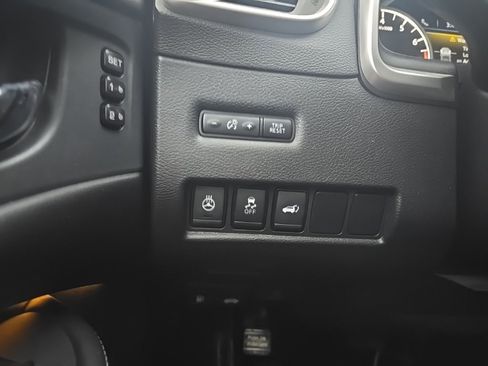 Used 2018 Nissan Murano Platinum image 14