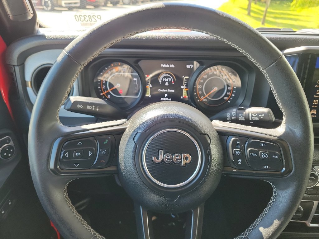 Used 2025 Jeep Wrangler Unlimited Sport AWD/4WD image 8