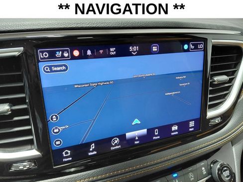 Certified 2021 Chrysler Pacifica Pinnacle AWD/4WD image 15