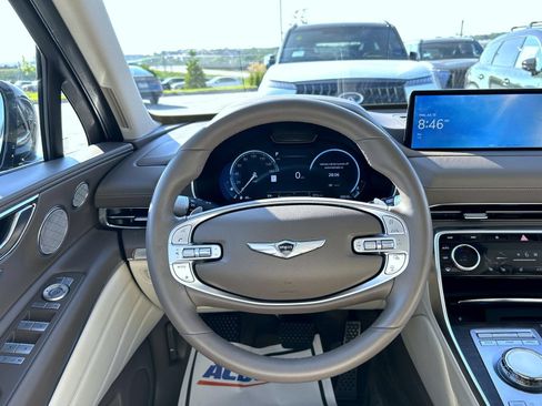 Certified 2024 Genesis GV80 2.5T w/ Prestige Package AWD/4WD image 11