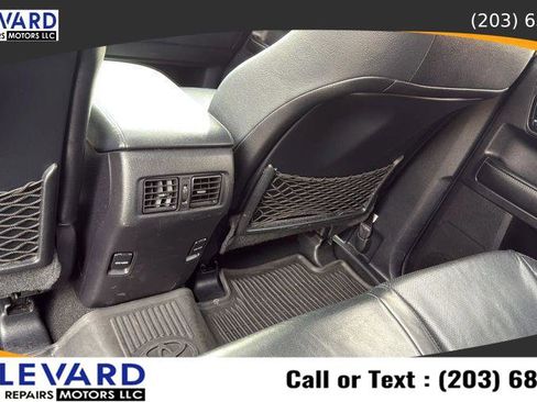 Used 2014 Toyota 4Runner Limited image 34