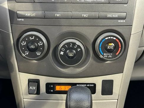 Used 2011 Toyota Corolla LE FWD image 32
