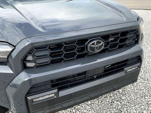 Used 2025 Toyota 4Runner TRD Off-Road Premium AWD/4WD image 22