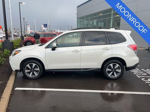 Used 2017 Subaru Forester 2.5i Premium AWD/4WD image 3