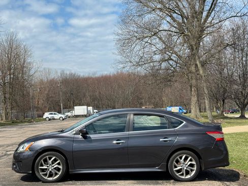 Used 2013 Nissan Sentra SR w/ Electronics Pkg FWD image 9
