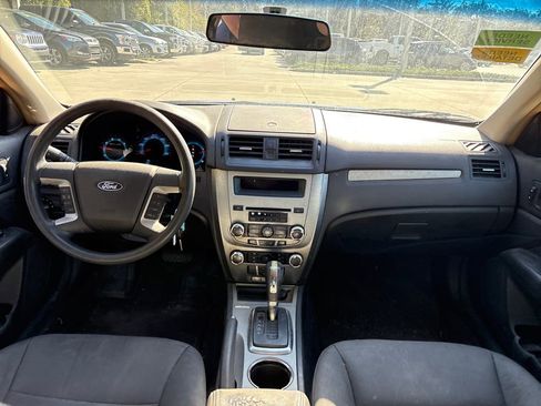 Used 2012 Ford Fusion SE image 8